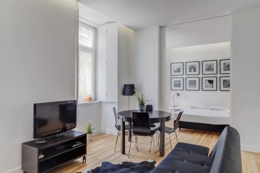 Hello Lisbon Terreiro Do Paco Collection Apartments
